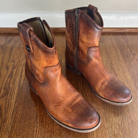 Frye Melissa Button Short Boots - Picture 1 of 17